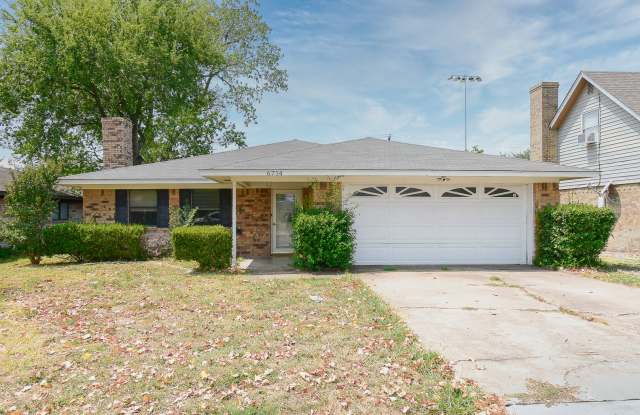 6714 Sayle St - 6714 Sayle Street, Greenville, TX 75402