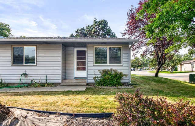 Charming Boise Home Near Boise River Greenbelt_ New paint and Flooring Throughout!! photos photos