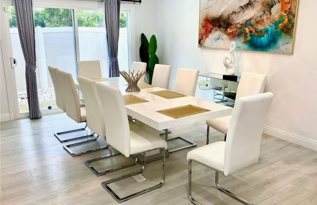 932 Hollow Brook Lane Gallery 4