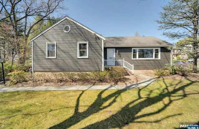 205 Franklin Turnpike photos photos