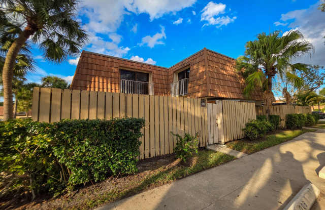 832 Blue Ridge Circle photos photos