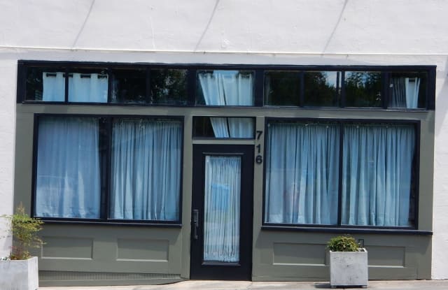716 5th Street SW Gallery 2