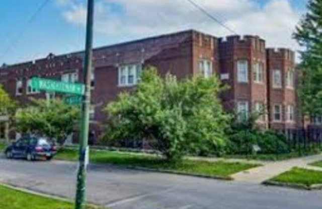 5958 S Rockwell Street unit: Gdn - 5958 South Rockwell Street, Chicago, IL 60629