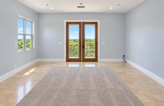 Luxury 4BD/5BTH Custom Home with Panoramic Gulf Views! Gallery 4