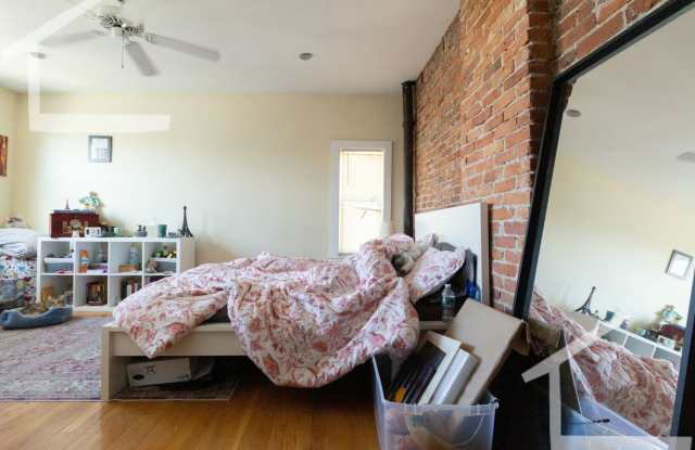 NO FEE!  Amazing Home with 3 full Baths and Laundry in Unit!  Cat Friendly, Parking Available Gallery 3