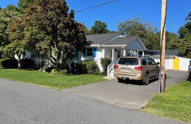 6139 5TH Street - 6139 5th Street, Fairview Beach, VA 22485