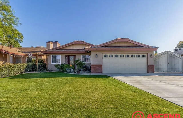 Comfortable 3BD/2BA Home in Bakersfield's 93313 — Solar Included, Gardener & 2 Pets Welcome! photos photos