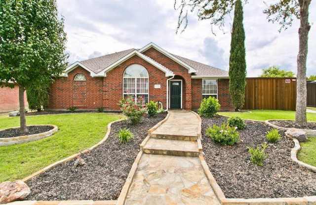 Beautiful Energy Efficient Home in Frisco - 12211 Riviera Road, Frisco, TX 75035