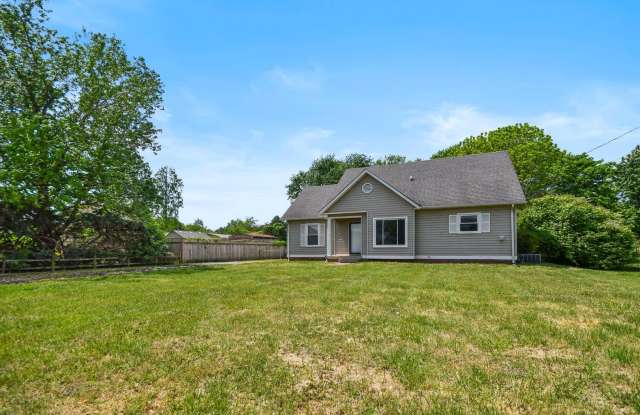 Pet Friendly Three Bedroom! photos photos