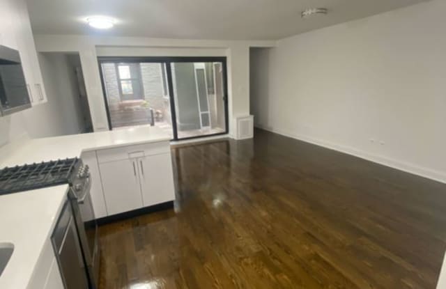 147 E 72nd St 1R - 147 East 72nd Street, New York City, NY 10021