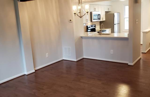 8430 SUGAR CREEK LANE Gallery 3