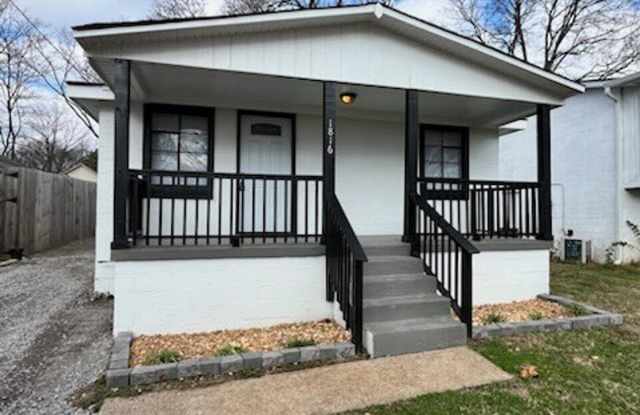 Centrally located home in Nashville photos photos Centrally located home in Nashville photos photos