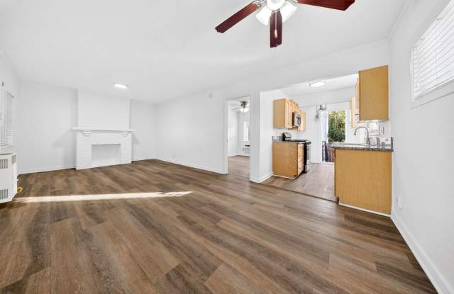 1685-1697 Summit St. / 109-137 E. Penn St. photos photos