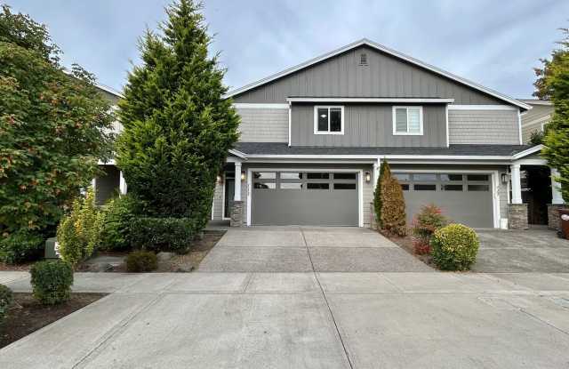 Large 3 Bed, 2.5 Bath Modern House! Gallery 3