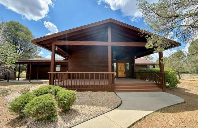 Custom home on 3 acres in Williamson Valley photos photos