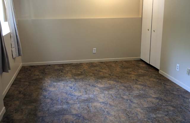 252 Stoddard Avenue Gallery 4