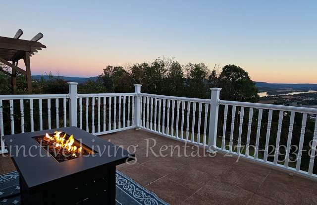 Cozy home with a stunning view! photos photos