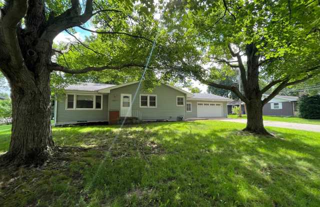 Beautiful 3 Bedroom Home in Normal! photos photos