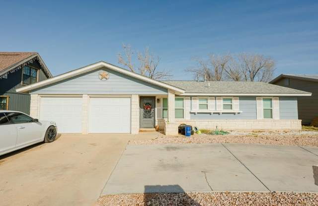 1529 E 52nd St photos photos