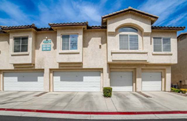 Beautiful 2-bedroom, 2-bathroom Condo w/ Garage. Located in the Painted Desert Community photos photos