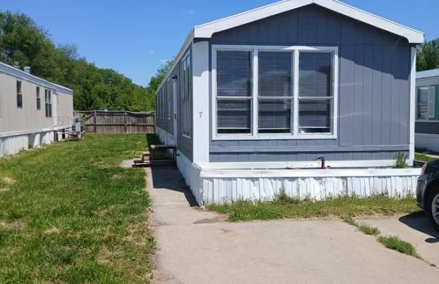 2524 Commonwealth Drive photos photos