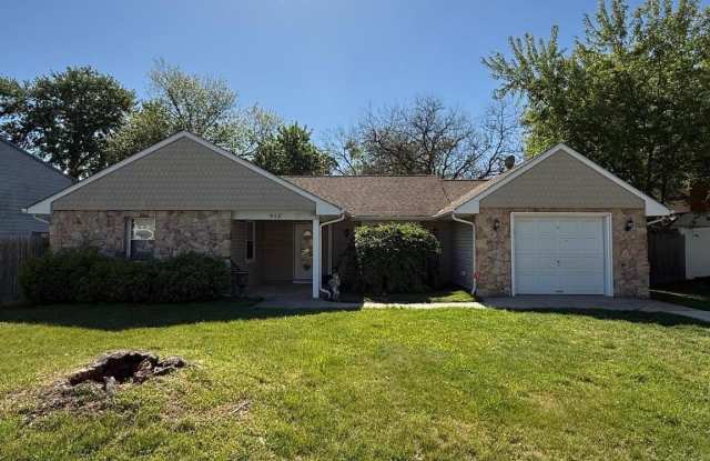 913 HAMPTON Way photos photos