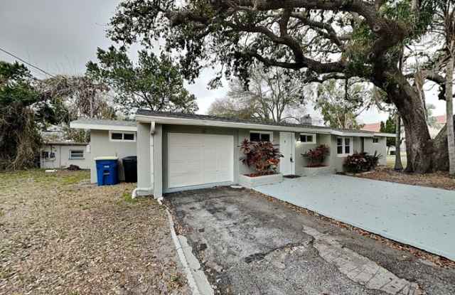 16 North San Remo Avenue - 16 North San Remo Avenue, Clearwater, FL 33755