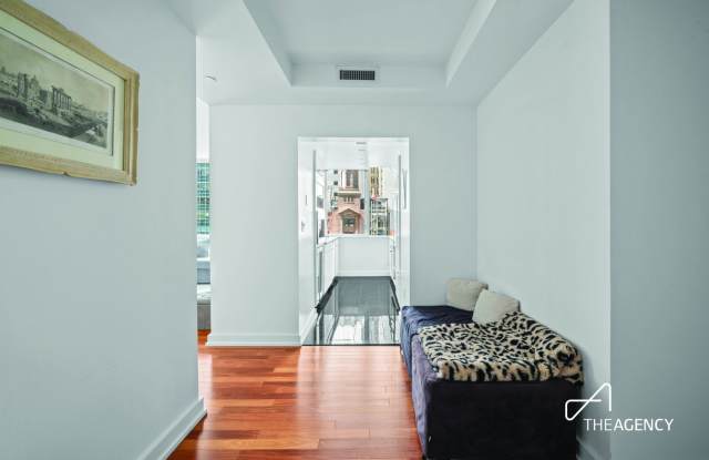 60 East 55th Street Gallery 4