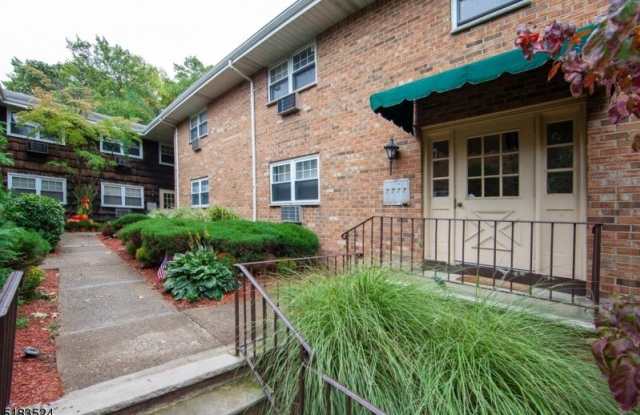 162 Belleville Ave photos photos
