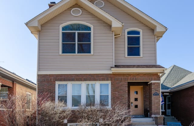1033 HAYES Avenue - 1033 North Hayes Avenue, Oak Park, IL 60302
