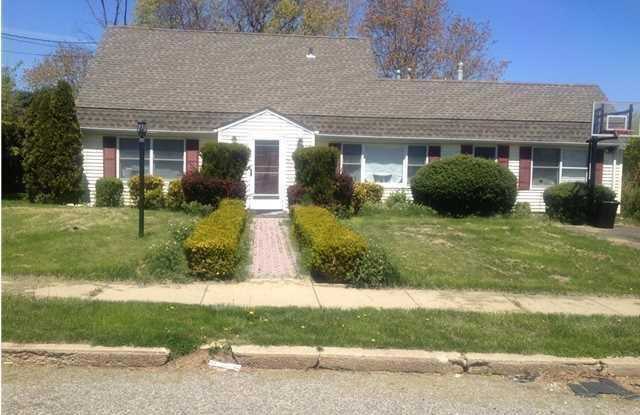 191 Norgrove Avenue Gallery 1