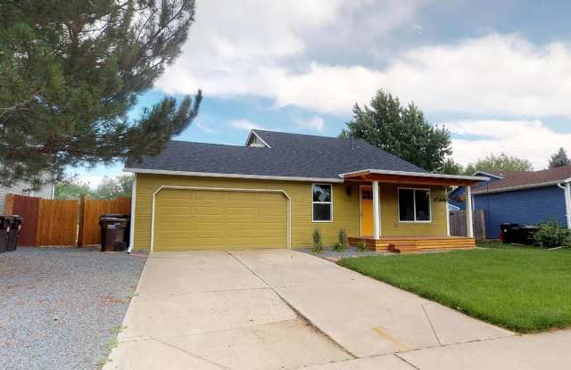 Newly remodeled home walkable to Old Town on OPEN SPACE!! - 214 South Jefferson Avenue, Louisville, CO 80027