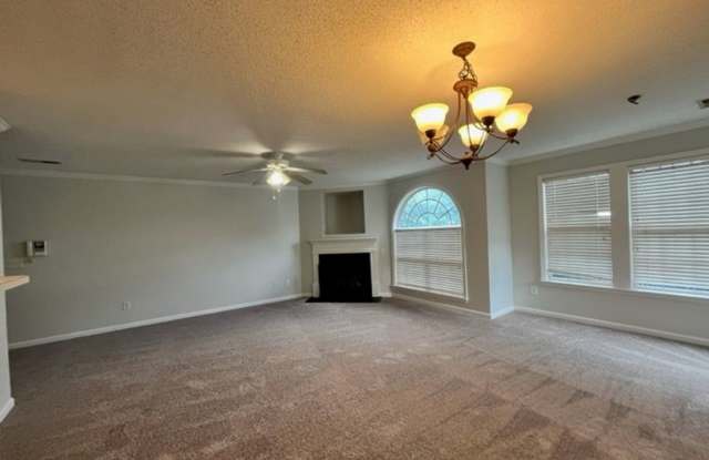 2 bed 2 bath Condo available Gallery 3