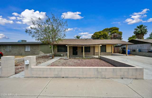 8444 W MONTECITO Avenue photos photos