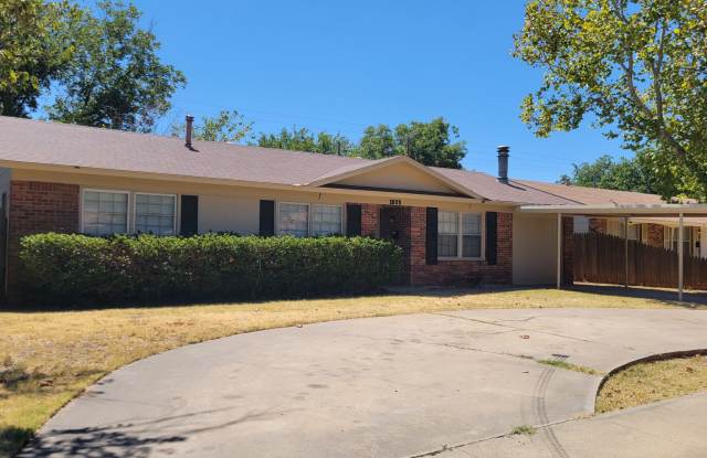 Updated 3-Bedroom Home with Carport and Storage Building Gallery 3