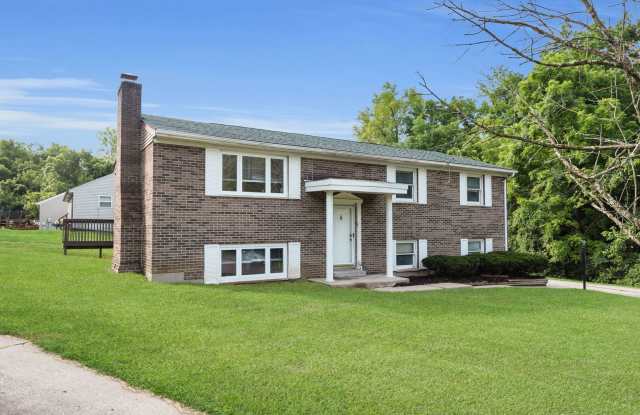 WESTWOOD- Updated 3 bedroom 2.5 bath Gallery 3
