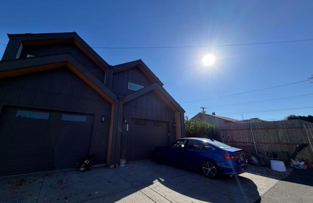 Gresham Hidden Gem - Apply Today! Gallery 4