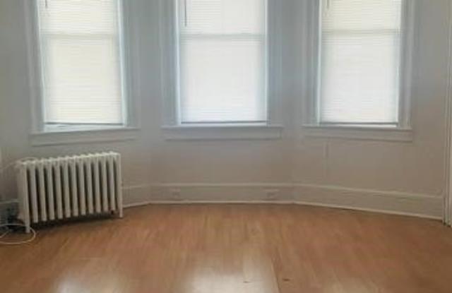 186 AVENUE C Gallery 4