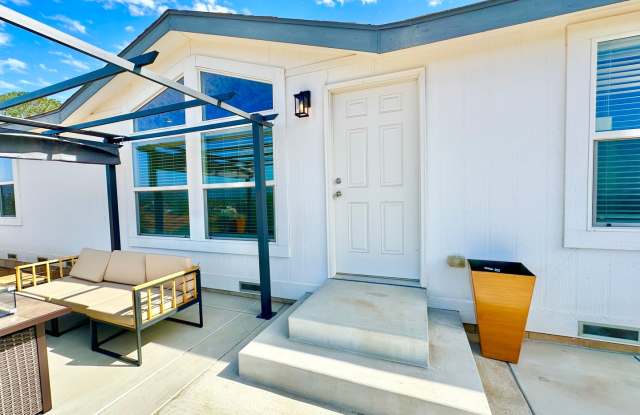 Lovely Newer-Construction, Single-Story Home on Private Rural Country Property in Bonsall! Gallery 4