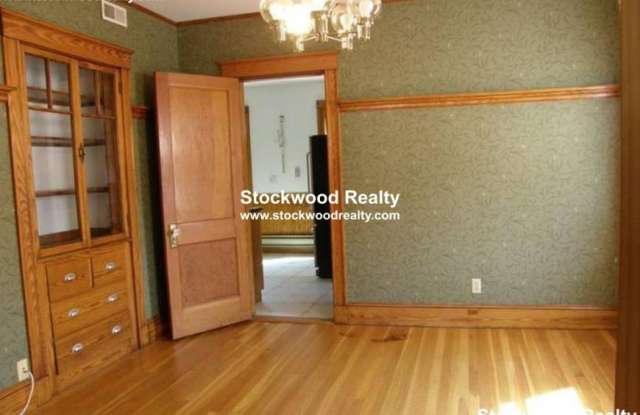 2032 Dorchester Ave. Gallery 3