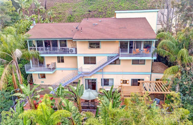 4024 Witzel Drive Gallery 2