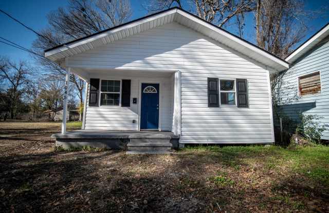 1045 Sparrow St photos photos