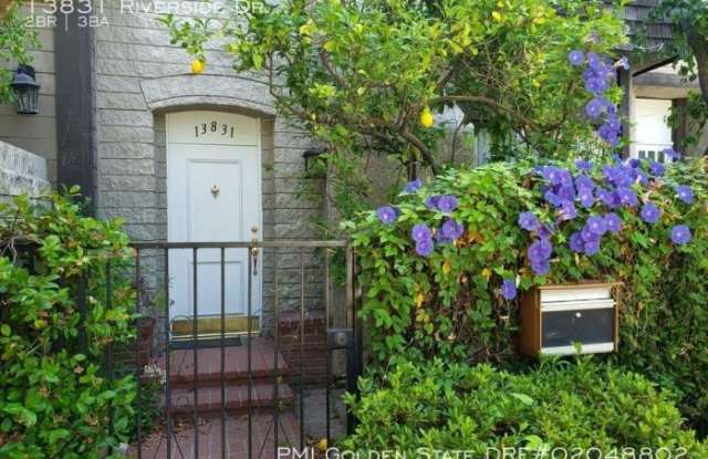 13831 Riverside Dr - 13831 Riverside Drive, Los Angeles, CA 91423