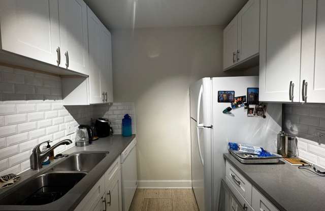 1375 W Greenleaf Ave photos photos