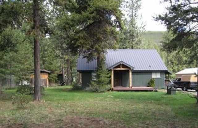 Charming 3-Bedroom Home on Half-Acre in Skyliners Neighborhood photos photos