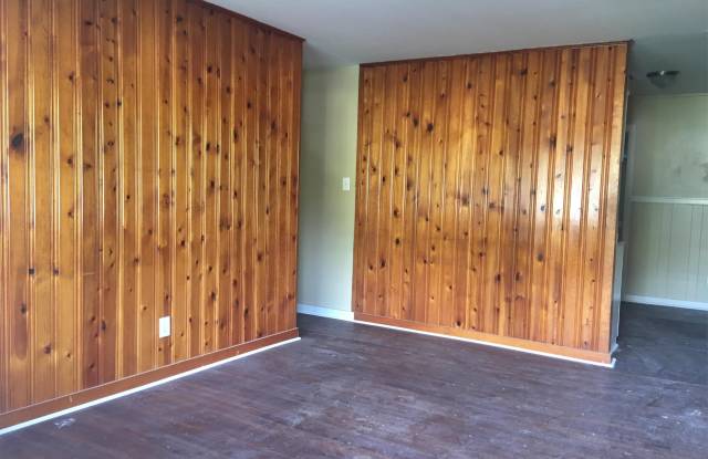 2415 Club House Road photos photos