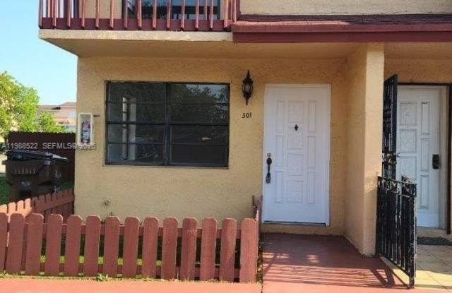 2221 W 52 ST photos photos