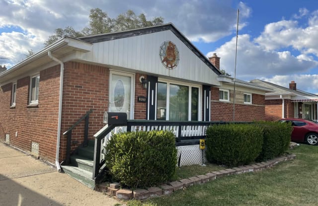 26125 Huntington - 26125 Huntington Street, Roseville, MI 48066