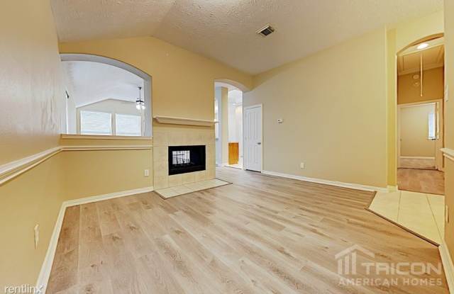 24022 Holleygate Court Gallery 3