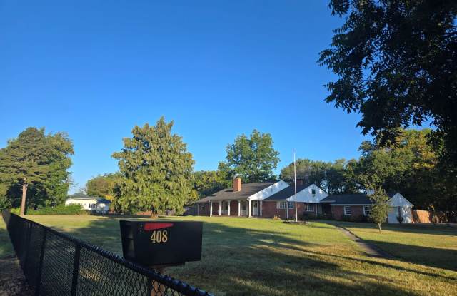 Premium Listing: Historic Estate + Acreage — Lamar’s Crown Jewel photos photos